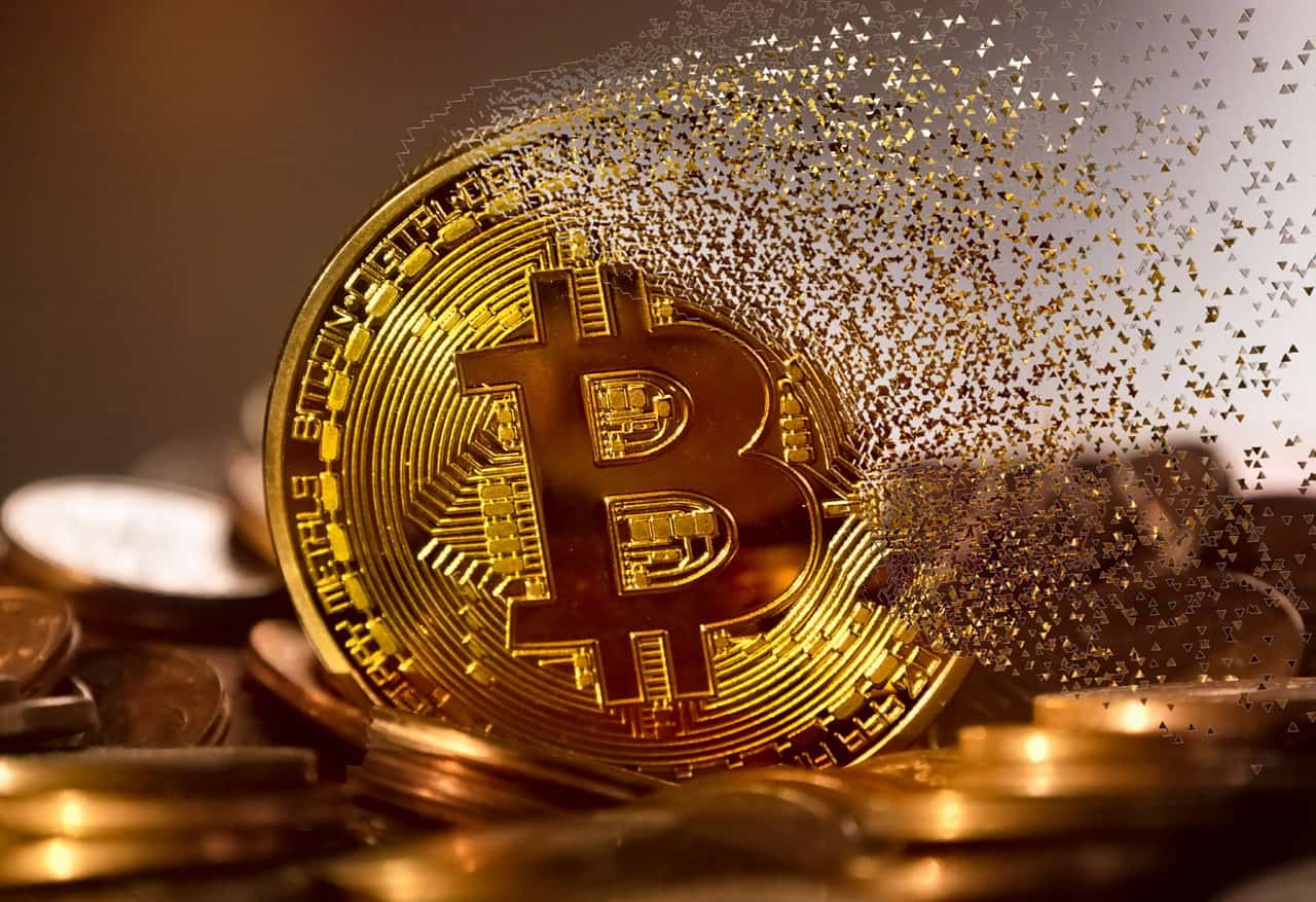 18-23% of the total cryptocurrency supply of bitcoin (BTC) in circulation is immobile for long periods of time. What if it's lost?